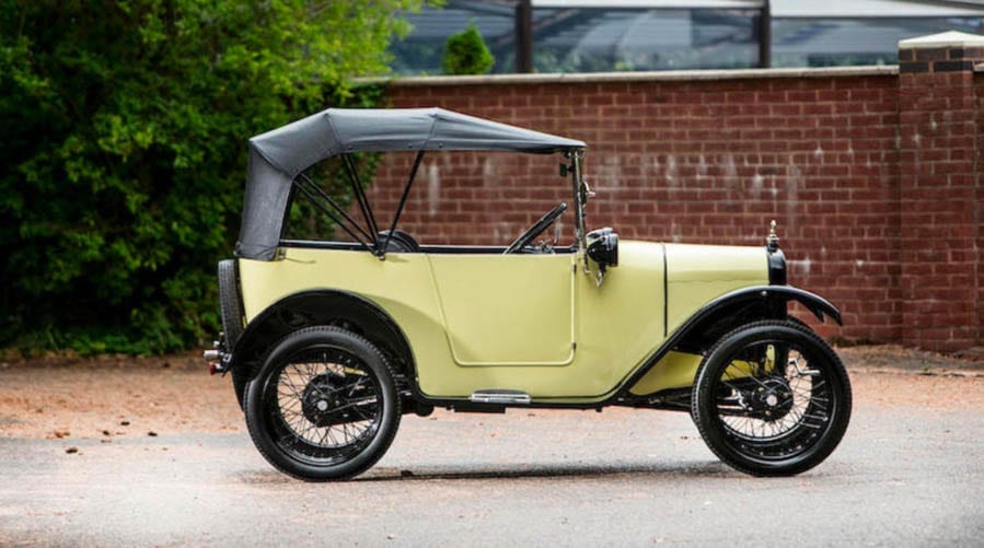 A Chummy Tourer – Dinky 1925 Austin Seven ‘Chummy’ Tourer to be sold at Bonhams’ Beaulieu sale for less than it cost to buy and restore on 1st September 2018 – Estimate of £19,000 to £25,000 ($24,400 to $32,100, €21,000 to €27,600 or درهم89,600 to درهم117,900).