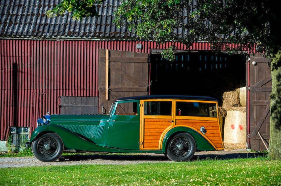 Finding Your Station – 1937 Bentley 4.5-litre ‘Woodie’ shooting brake with coachwork by Vincent’s of Reading – Registration DLO 934, chassis B142JD – 1937 Bentley shooting brake formerly owned by Mulberry founder Roger Saul to be auctioned at Goodwood Revival sale, 8th September 2018 by Bonhams with an estimate of £100,000 to £125,000 ($129,000 to $162,000, €112,000 to €140,000 or درهم475,000 to د)