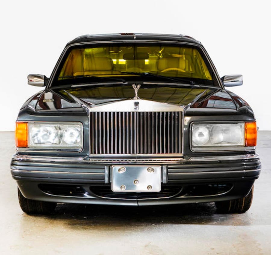 A Touring Tip – 1998 Rolls-Royce Silver Spur limo to be auctioned – Extra-long wheelbase 1998 Rolls-Royce Silver Spur armoured touring limousine used in Equatorial Guinea for sale for a knock down price by Bonhams on 29th September 2019 at Cheserex, Switzerland – The car will be offered without reserve at an estimate of £20,000 to £37,000 (CHF 25,000 to CHF 45,000, $24,600 to $45,000, €22,500 to €41,600 or درهم90,300 to درهم167,000).