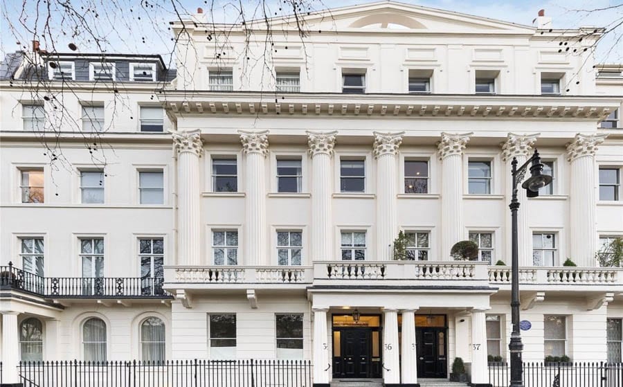You Can Say That If You Like – Flat D, 36 Eaton Square, Belgravia, London, SW1W 9DH – For sale for £7.95 million ($9.90 million, €9.38 million or درهم36.38 million) through Knight Frank – Home of brewery baron and politician The Rt. Hon. George Younger, 1st Viscount Younger of Leckie (1851 – 1929) and royal confidante and aristocrat Ruth Roche, The Rt. Hon. The Lady Fermoy, DCVO, OBE (1908 – 1993)