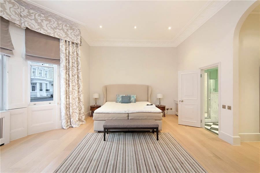 Onslow & Campbell – Ground floor apartment at 80 Onslow Gardens, South Kensington London, SW7 3AG for sale for £4.75 million ($5.8 million, €5.4 million or درهم21.3 million) through Knight Frank – Sol Campbell’s Hallington Hall, Hallington, near Corbridge, Northumberland for sale for £4.95 million through Sanderson Young