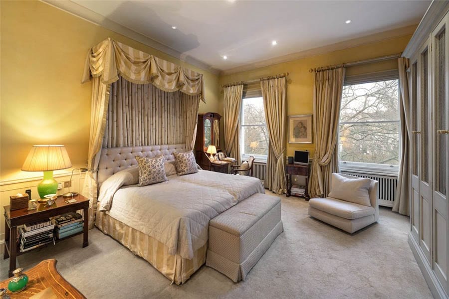 You Can Say That If You Like – Flat D, 36 Eaton Square, Belgravia, London, SW1W 9DH – For sale for £7.95 million ($9.90 million, €9.38 million or درهم36.38 million) through Knight Frank – Home of brewery baron and politician The Rt. Hon. George Younger, 1st Viscount Younger of Leckie (1851 – 1929) and royal confidante and aristocrat Ruth Roche, The Rt. Hon. The Lady Fermoy, DCVO, OBE (1908 – 1993)