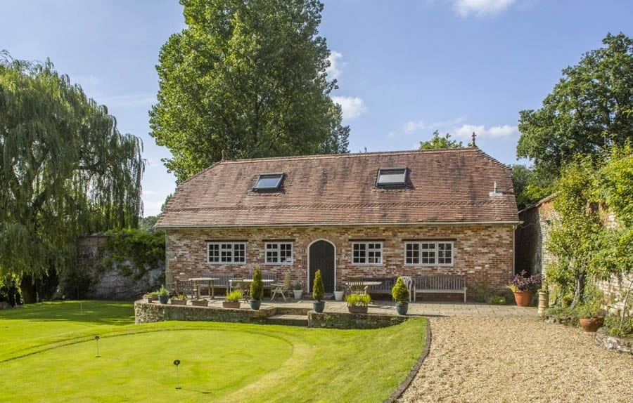 Golf in the Garden – Bullpits, Bourton, Gillingham, Dorset, SP8 5AX – Country house for sale through Savills complete with 18 hole golf course – £2.85 million ($3.5 million, €3.3 million or درهم12.8 million)