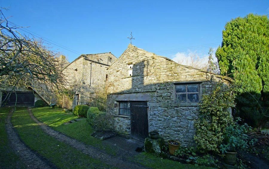 Painting & Poetry – Mill Gill House, Askrigg, Leyburn, North Yorkshire, DL8 3HR – For sale through Robin Jessop for £850,000 ($1.06 million, €987,000 or درهم3.91 million)