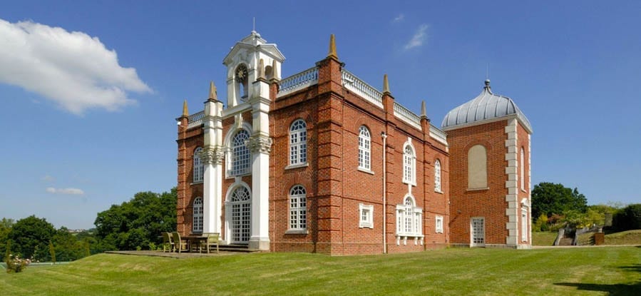 A Modern Masterpiece – Victorian farmhouse transformed into an Anglo-Baroque-style masterpiece by Robert Adam complete with a lion from Chuchill’s garden on the roof for sale through Savills for £2.45 million ($3.1 million, €2.8 million or درهم11.4 million) – Eastwood Farm, Chilsham Lane, Herstmonceux, Hailsham, East Sussex, BN27 4QH.