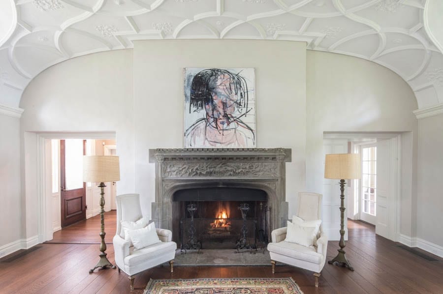 Big Shorting Gatsby – The Rumsey-Harriman Estate, 235 Middle Neck Road, North Shore, Long Island, Sands Point, NY 10050 – For sale for £13.1 million ($16.88 million, €14.2 million or درهم62 million) through Compass and Daniel Gale Sotheby’s International Realty – Owned by James and Chiara Mai of Cornwall Capital and said to be inspiration for Egg Point in F. Scott Fitzgerald’s The Great Gatsby.