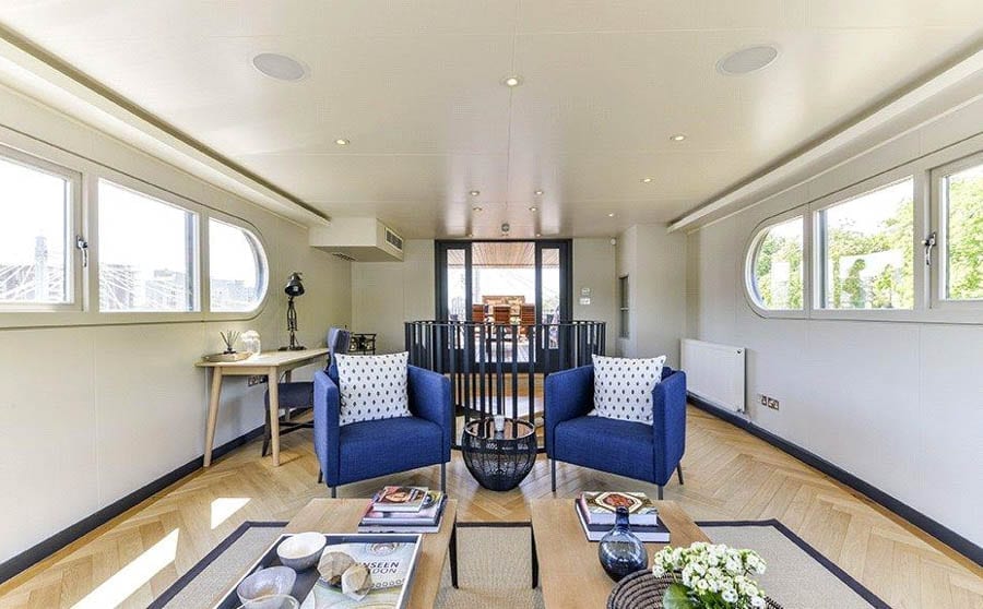 Britain’s Priciest Houseboat – Flagship, Cheyne Walk, Chelsea, SW3 – Thames houseboat moored at Cadogan Pier in Chelsea goes on sale for extraordinary sum of £2.5 million through Knight Frank.