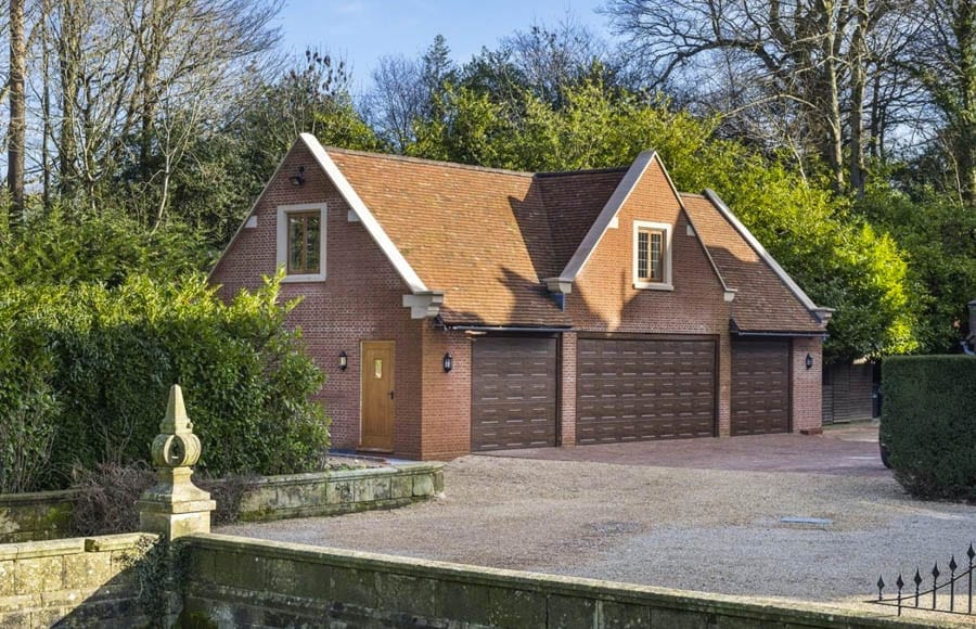 A Wholesome House – Chownes Mead, Chownes Mead Lane, Cuckfield, Haywards Heath, West Sussex, RH16 4BS – For sale with Savills for £5.75 million ($7.17 million, €6.77 million or درهم26.33 million) – The Rt. Hon. The Lord Woolton CH, PC (1883 – 1964) – Kleinwort banking family