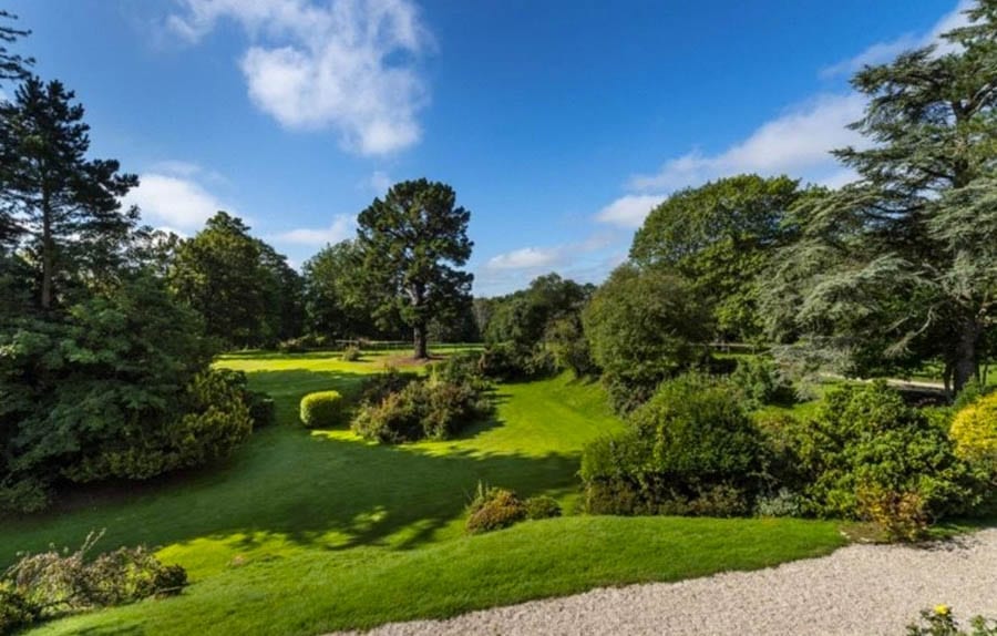 Checkmate – Low House, Eskrigge, Gressingham, Lancaster, Lancashire, LA2 8LX – For sale with Matthews Benjamin Fine & Country – Reduced in price from £1.79 million ($2.24 million, €2.11 million or درهم7.78 million) to £1.69 million ($2.12 million, €1.99 million or درهم8.24 million)