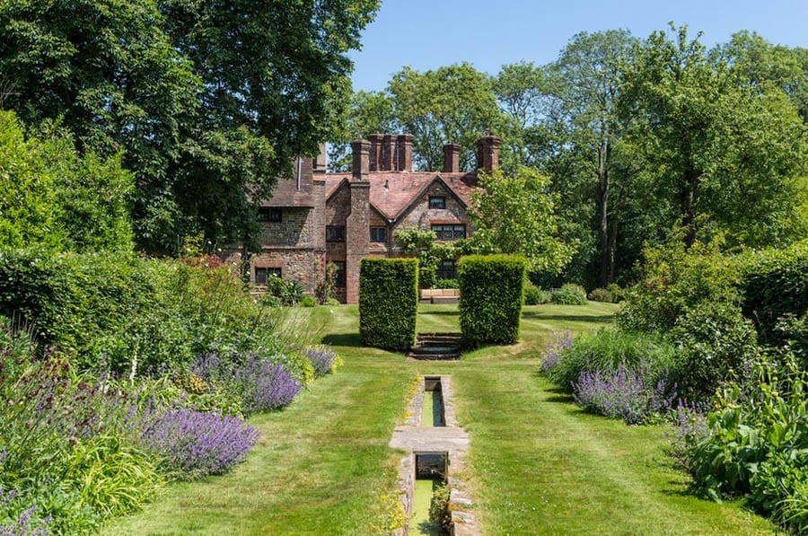 Making a Manor – £2.55m Osbrooks, Capel, Dorking, Surrey, RH5 5JN – Refurbished Grade II listed Surrey manor house with connections to Detmar Blow and Gertrude Jekyll for sale for £2.55 million ($3.32 million, €2.96 million or درهم12.20 million) through Sotheby’s International Realty.