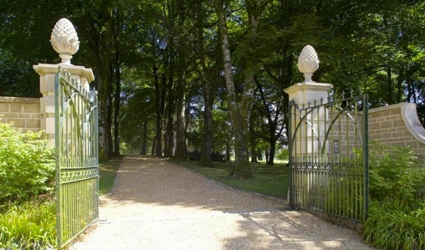 A Homely Castle – Britain’s smallest castle – Starborough Castle, Moor Lane, Marsh Green, Edenbridge, Kent, TN8 5QY, United Kingdom – For sale for £1.75 million ($2.24 million, €2.09 million or درهم8.24 million) through Henry & James