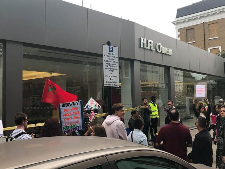 Commie Ferraris – Ragbag of Communist protestors descend on H. R. Owen Ferrari dealership in South Kensington screaming: “Kill the Rich!”