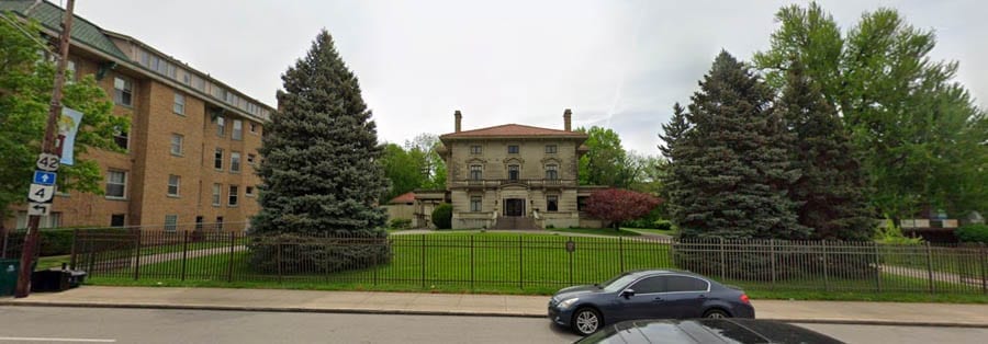 Clocks & Crime – ($599,000 €545,000 or درهم2.2 million) for Herschede Mansion, 3886 Reading Road, North Avondale, Cincinnati, Ohio, OH 45229, United States of America – For sale through agents Coldwell Banker West Shell – Italian Renaissance style mansion in Cincinnati, Ohio for sale; it was built for a clockmaker, home to Burt Reynolds’ first wife Judy Carne’s lawyer and more recently a convicted sexual offender named Ian D. Reynolds.