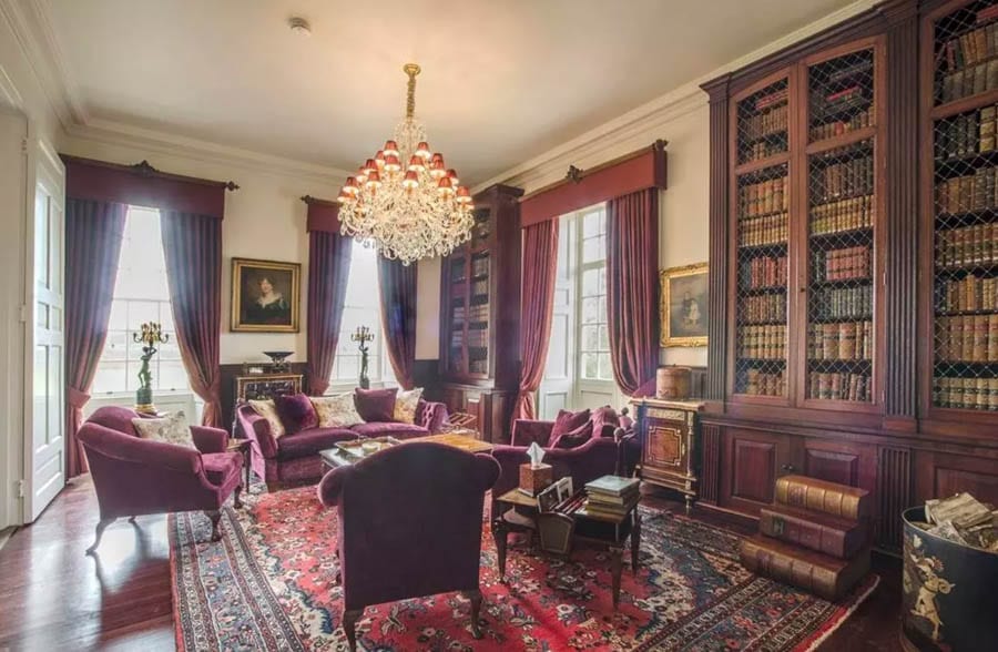 A Magnificent Manor – £8.5 million ($10.9 million, €10 million or درهم40.2 million) for Hinwick House, Podington, Wellingborough, Bedfordshire, NN29 7JE, United Kingdom through agents Savills – Grade I listed Queen Anne manor house in Bedfordshire for sale for a sum 41% lower than it was offered for in 2016.