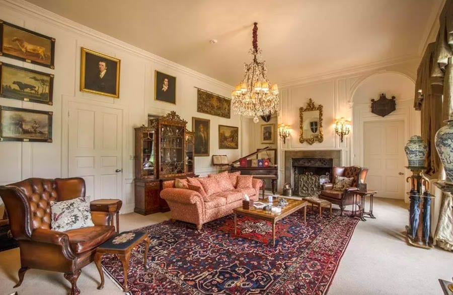 A Magnificent Manor – £8.5 million ($10.9 million, €10 million or درهم40.2 million) for Hinwick House, Podington, Wellingborough, Bedfordshire, NN29 7JE, United Kingdom through agents Savills – Grade I listed Queen Anne manor house in Bedfordshire for sale for a sum 41% lower than it was offered for in 2016.