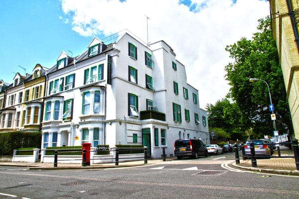 Review – Kensington West Hotel, 25 – 27 Matheson Road, London, W14 8SN – The Steeple Times – Rooms from £50 per night – Affordable accommodation in London