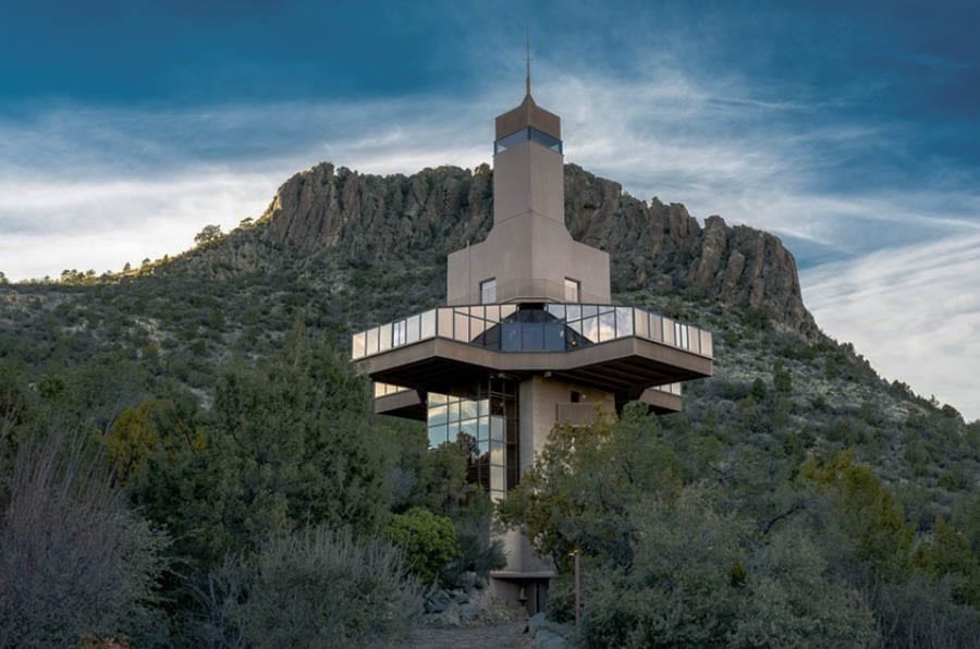Tall Poppy Syndrome – North America’s tallest single-family residence – Falcon Nest, 2365 Skyline Drive, Prescott, Arizona, AZ 86303, United States of America – £1.2 million ($1.5 million, €1.4 million million or درهم5.5 million) through Russ Lyon Sotheby’s International Realty and to be auctioned with a minimum price of £581,000 ($750,000, €688,000 or درهم2.8 million) on 25th May by Concierge Auctions – Designed by Sukumar Pal, AIA in 1994
