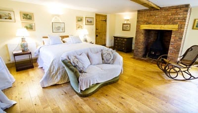 Mill Cottage bedroom 400