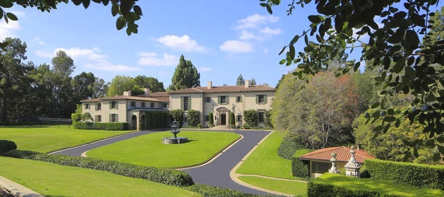 Double Cher – The Owlwood Estate, 141 South Carolwood Drive, Holmby Hills, Los Angeles, California, CA 90077, United States of America – For sale for £136 million ($180 million, €153 million or درهم661 million) through Adam Rosenfeld of Mercer Vine – Former home of Sonny and Cher and Tony Curtis