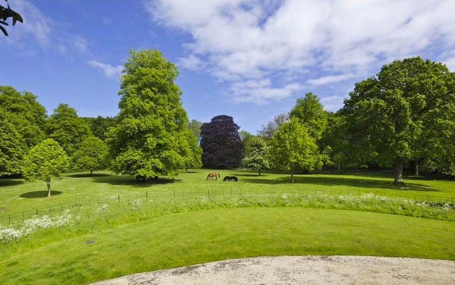 An MP’s Manor – Swannington Manor, Manor Drive, Swannington, Norwich, Norfolk, NR9 5NR – For sale with Savills for £3 million ($3.8 million, €3.5 million or درهم13.8 million) – Home to The Rt. Hon. The Lord Prior of Brampton
