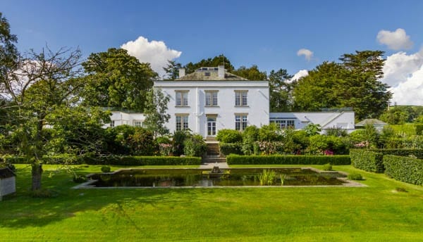 A Moonlighting Mansion – Halton Green House, Halton, Lancaster, Lancashire, LA2 6PB – For sale with Fine & Country for £2.5 million ($3 million or €2.8 million) – Frankie Vaughan