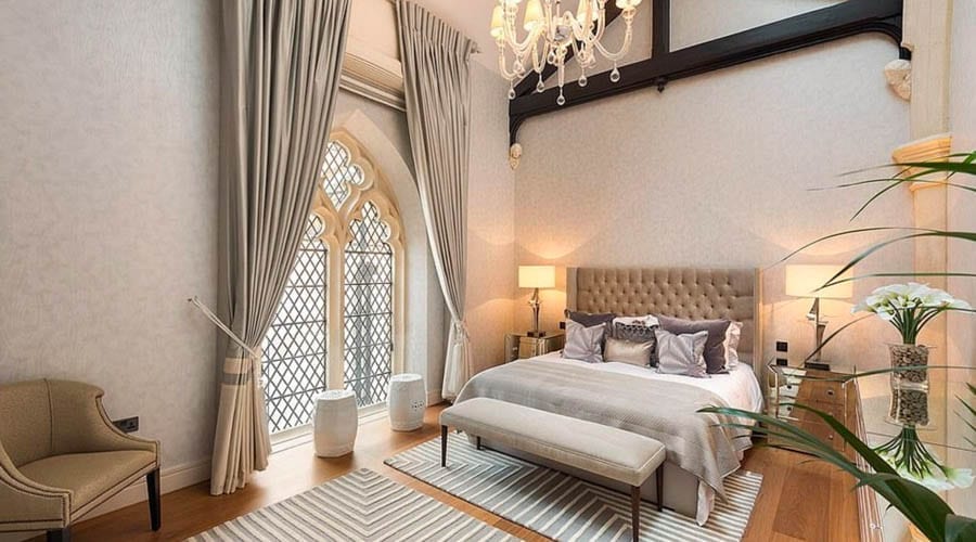 A Hell of a House – Section of Knightsbridge church conversion for sale for 5,000% more than it sold for in 1998 or 450% more than it fetched in 2003 – St Saviour’s House, Walton Street, Knightsbridge, London, SW3 1SA for sale for £55 million ($73 million, €66 million or درهم269 million) through Knight Frank.