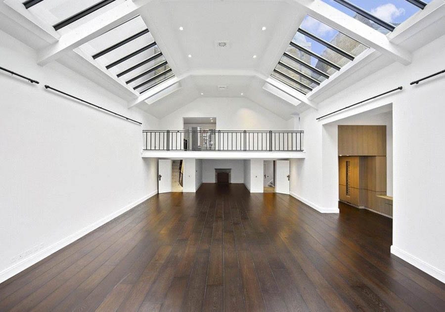 A Blank Canvas – 28 Mallord Street, Chelsea, London, SW3 6DU – To rent for £9,500 per week ($11,800, €11,100 or درهم43,500 per week) through Aylesford – Built for artist Augustus John (1878 – 1961) and later home to Dame Gracie Fields OBE (1898 – 1979)