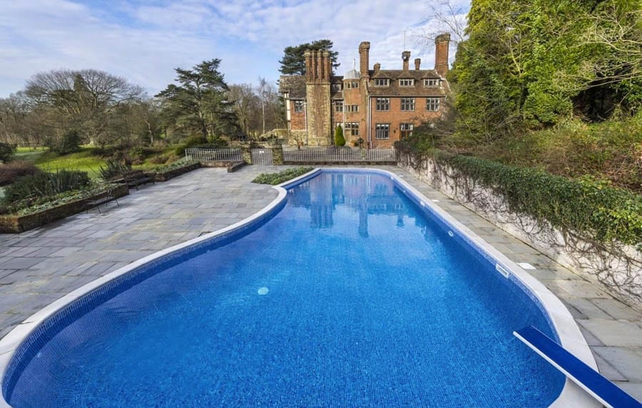 A Wholesome House – Chownes Mead, Chownes Mead Lane, Cuckfield, Haywards Heath, West Sussex, RH16 4BS – For sale with Savills for £5.75 million ($7.17 million, €6.77 million or درهم26.33 million) – The Rt. Hon. The Lord Woolton CH, PC (1883 – 1964) – Kleinwort banking family