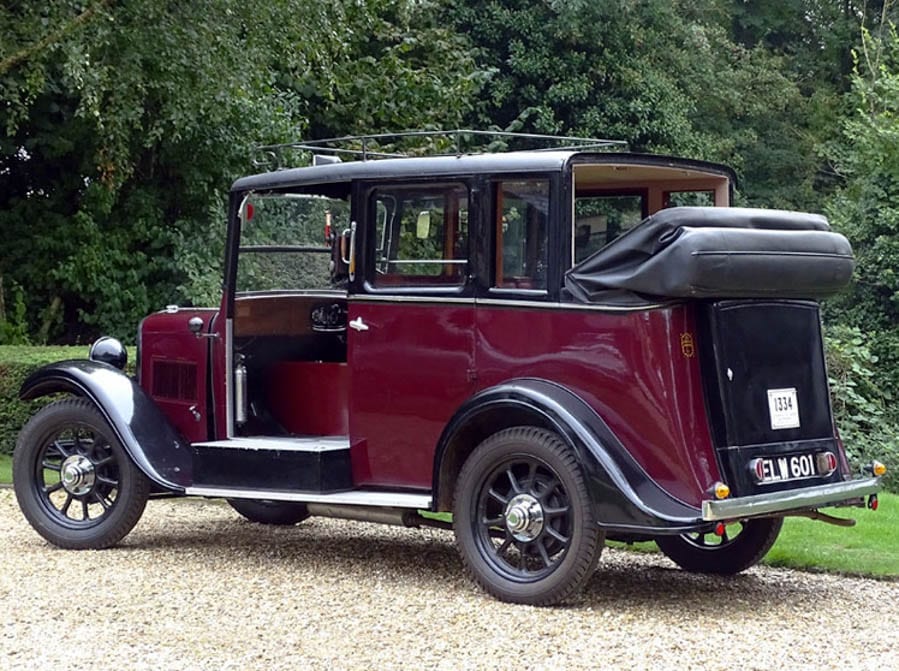 Taxi! – 1938 Austin 12/4 Heavy Low Loader Taxicab with coachwork by J. & H. Ricketts to be sold by H&H Classics at their Imperial War Museum Duxford sale in Cambridgeshire on 29th March 2017 – Estimate: £24,000 to £28,000 ($30,100 to $35,200, €27,700 to €32,400 or درهم110,700 to درهم129,100)