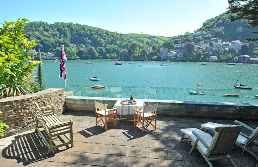 Ratty on The River – A dream house for ‘The Wind In The Willows’ character Ratty; Devon boathouse for sale for £2.5 million – The Boathouse, Beacon Road, Kingswear, Devon, TQ6 0BS, United Kingdom – For sale through Savills for £2.5 million ($3.5 million, €2.9 million or درهم12.9 million)