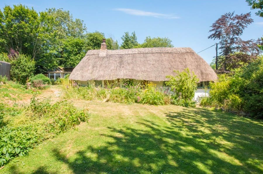 A Hovel House – Not so miserable looking house named ‘The Hovel’ on the quaintly named ‘Duck Lane’ for sale for virtually the same price as in 2005 – £400,000 for The Hovel, Duck Lane, Ludgershall, Aylesbury, Buckinghamshire, HP18 9XZ through agents Michael Graham in November 2019.