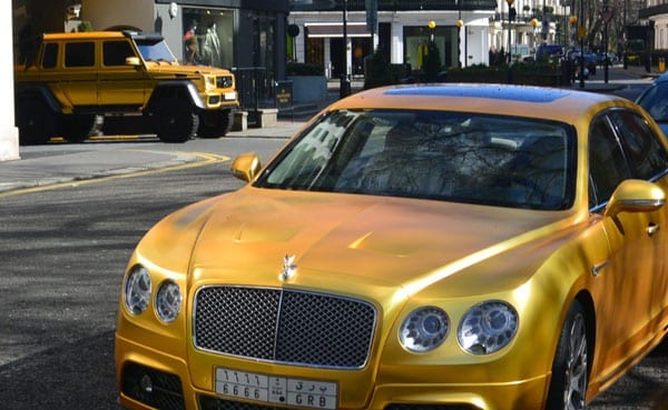 Going for gold – Wealthy Arabs – London – Gold cars – Gold Mercdes-Benz G-Wagen – Gold Bentley – Gold Lamborghini – Bad taste – Luxury – Knightsbridge