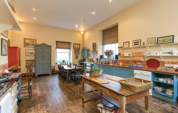 One family from new – The Manor House, 38 High Street, Donaghadee, County Down, Northern Ireland, BT21 0AQ – For sale for the first time since 1620 through Rodgers & Browne – £925,000 ($1.3 million or €1.2 million)