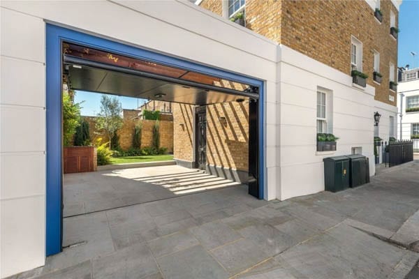 Raising Walton Street – 37–39 Walton Street, Chelsea, London, SW3 – Price rise from £5,025,000 to £18,500,000 – Strutt & Parker