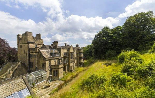 An unlucky mansion – Whinburn Hall, Hollins Lane, Utley, Keighley, West Yorkshire, BD20 6LU – On the market for £1.45 million in 2016; marketed in 2007 for £1.5 million (or the equivalent of £1.88 million today)