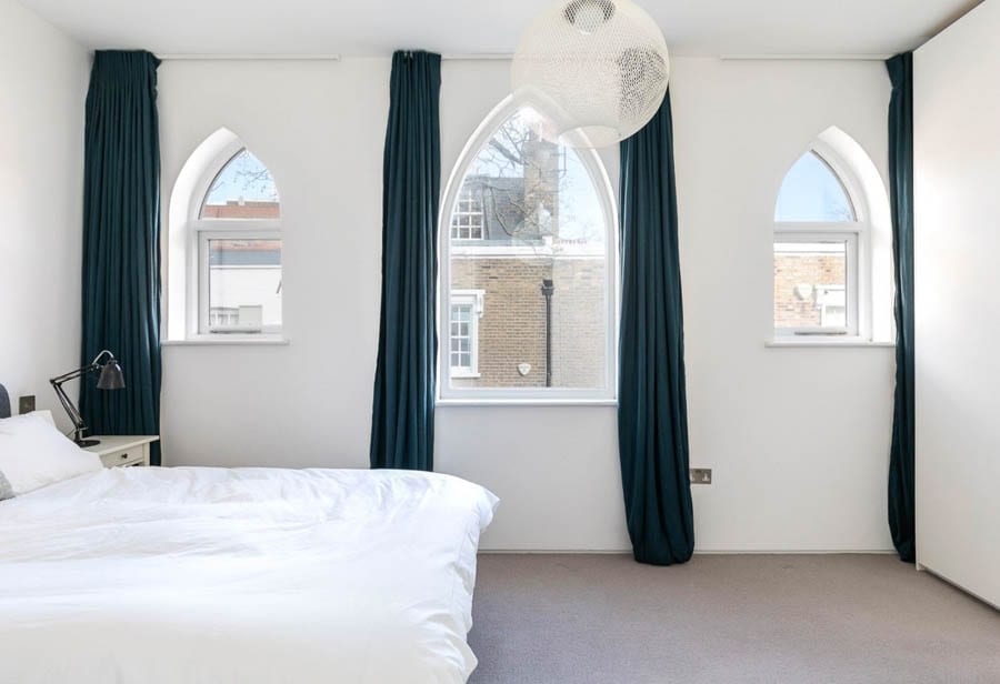 Gassed in a Gothic Box – £2.95 million for 22 Bury Walk, Chelsea, London, SW3 6QB through Russell Simpson – ‘Gothic box’ in Chelsea where theatrical designer Sophie Fedorovitch was accidentally gassed to death for sale for £2.95 million.