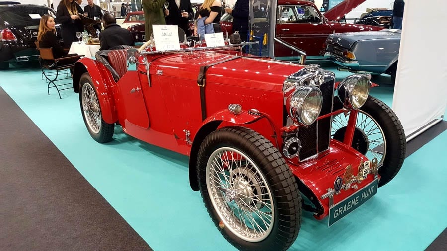 Change From £100k – London Classic Car Show 2020 – New contributor and classic cars enthusiast Theodora Ong covets roadsters with wings, curves and chrome at the London Classic Car Show 2020.