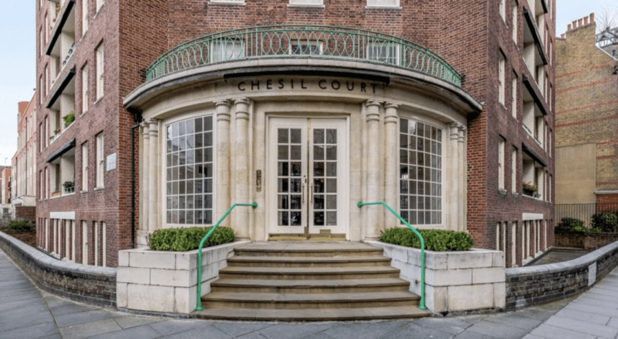 A Cockney Paradise in Chelsea – Actor Harry Fowler’s apartment for sale Art deco mansion block apartment in Chesil Court, Chelsea Manor Street, Chelsea, London, SW3 5QS, United Kingdom that was once home to the “cheeky Cockney” actor Harry Fowler for sale for £975,000.