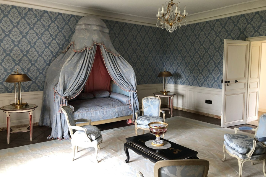 A Cut Cost Château – £27.6m for Château de Menars, 15 Le Château, Loire Valley, Blois, 4100 Menars, France through Sotheby’s International Realty – Vast French château in the Loire Valley for sale for ‘just’ £27.6 million in spite of having had £80.1 million spent already on its renovation; it was most famously owned by Jeanne Antoinette Poisson, Madame de Pompadour (1721 – 1764).