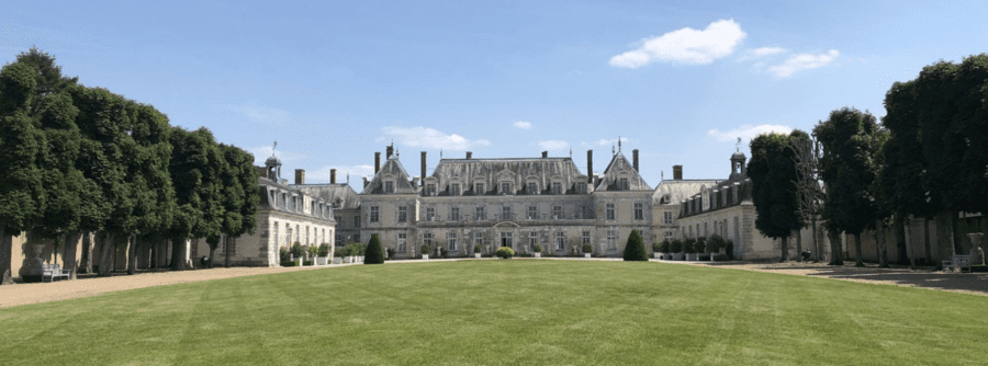 A Cut Cost Château – £27.6m for Château de Menars, 15 Le Château, Loire Valley, Blois, 4100 Menars, France through Sotheby’s International Realty – Vast French château in the Loire Valley for sale for ‘just’ £27.6 million in spite of having had £80.1 million spent already on its renovation; it was most famously owned by Jeanne Antoinette Poisson, Madame de Pompadour (1721 – 1764).