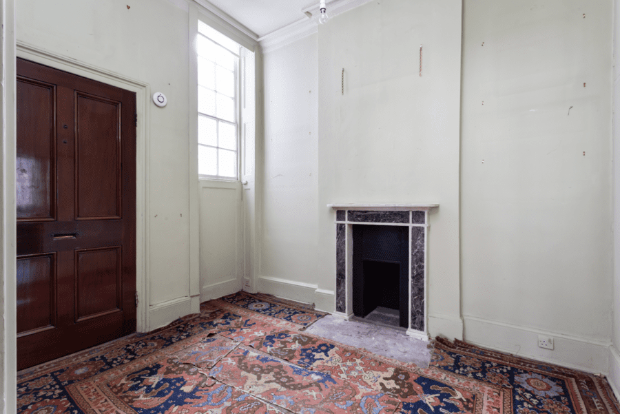 A Set fit for a Peacock – £925,000 for Albany ‘set’ of Christopher Gibbs – Unmodernised ‘set’ in “rule-ridden” Albany, Piccadilly that was the London home of eccentric antiques dealer and ‘King of Chelsea’ Christopher Gibbs for sale – £925,000 for L6 Albany, Albany Courtyard, Piccadilly, Mayfair, London, W1J 0AZ, United Kingdom through GreenHunt.