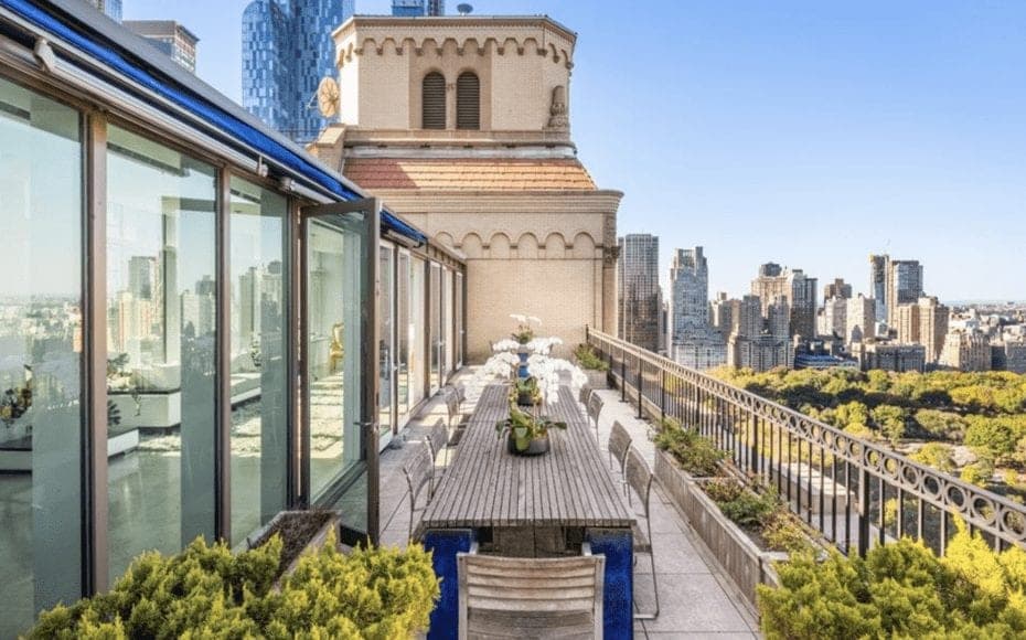Punting a Penthouse – £39.7 million ($49 million) for Andrew Barron Worden owned Penthouse 34/35, 50 Central Park South, New York, NY 10019, United States of America through Christie’s International Real Estate. Reduced from £77 million ($95 million) through Halstead Property; it’s currently home to an Argentine tango dancer whom moonlights as a financier.