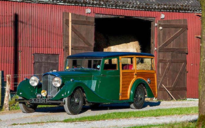 Finding Your Station – 1937 Bentley 4.5-litre ‘Woodie’ shooting brake with coachwork by Vincent’s of Reading – Registration DLO 934, chassis B142JD – 1937 Bentley shooting brake formerly owned by Mulberry founder Roger Saul to be auctioned at Goodwood Revival sale, 8th September 2018 by Bonhams with an estimate of £100,000 to £125,000 ($129,000 to $162,000, €112,000 to €140,000 or درهم475,000 to د)