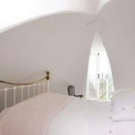 A-quirky-bedroom-1