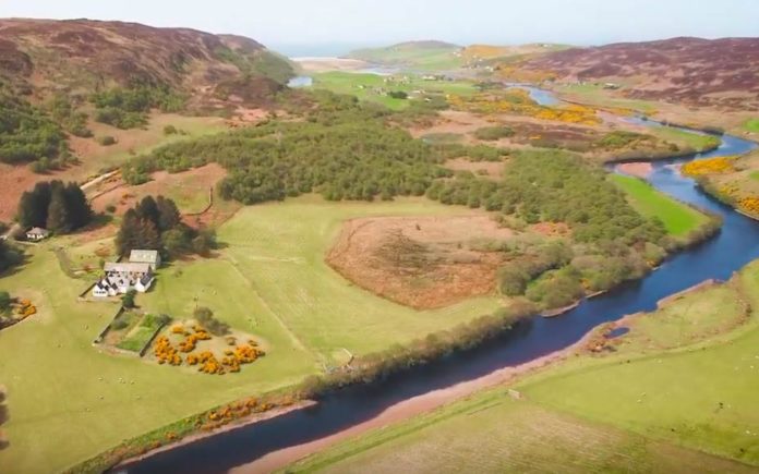 The Modern Macnab – Achnabourin Estate, Bettyhill, Sutherland, Scotland – For sale for £995,000 ($1.3 million, €1.1 million or درهم4.7 million) through Goldsmith & Co. Estate Agents – 5,885 acre Scottish estate that offers the perfect opportunity to bag a ‘Macnab’ for sale for less than a price of a poky Knightsbridge flat.