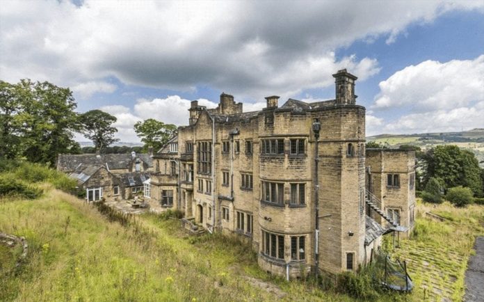 An unlucky mansion – Whinburn Hall, Hollins Lane, Utley, Keighley, West Yorkshire, BD20 6LU – On the market for £1.45 million in 2016; marketed in 2007 for £1.5 million (or the equivalent of £1.88 million today)