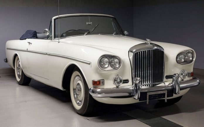 A Babycham Bentley – 1964 Bentley S3 Continental drophead coupé by Mulliner Park Ward – To be sold by RM Sotheby’s at their Battersea, London sale on 6th September 2017 – Estimate of £110,000 to £140,000 ($142,000 to $180,000, €121,000 to €153,000 or درهم520,000 to درهم662,000) – Originally owned by brewing baron and member of the family behind Babycham Sir Keith Showering (1930 – 1982)