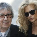 Bill-Wyman-and-his-third-wife-Suzanne-Accosta-at-last-weeks-memorial-service-for-Sir-David-Frost-1