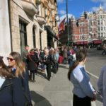Customers-and-staff-were-evacuated-into-Sloane-Square