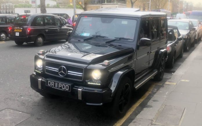 Dr II Poo – Mercedes-Benz G-Wagen, registration “Dr II Poo” – Mercedes-Benz G-Wagen spotted with a lavatory related numberplate in Chelsea.